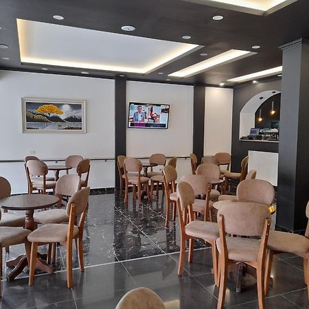 Golden Sleep Hostel Shkoder Ngoại thất bức ảnh