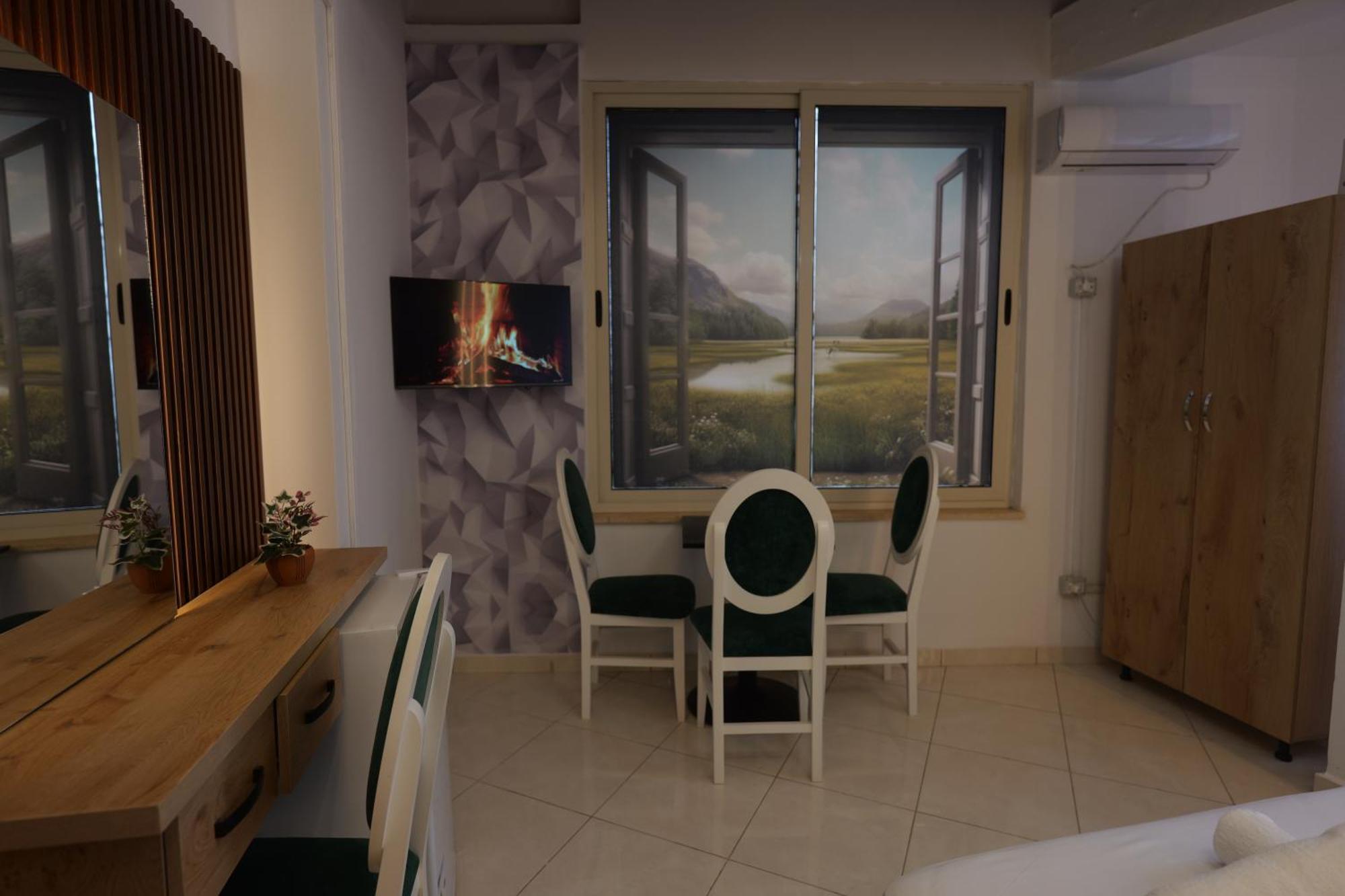 Golden Sleep Hostel Shkoder Ngoại thất bức ảnh