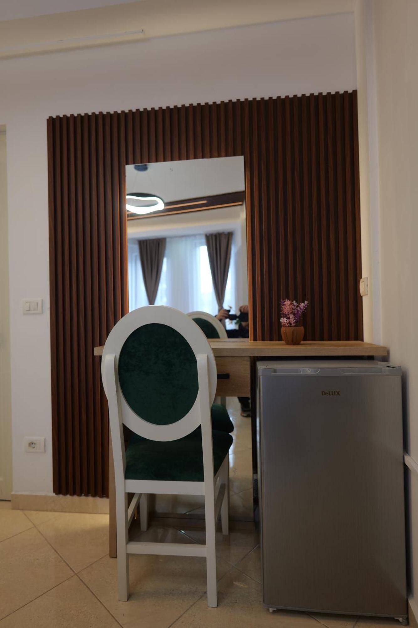 Golden Sleep Hostel Shkoder Ngoại thất bức ảnh