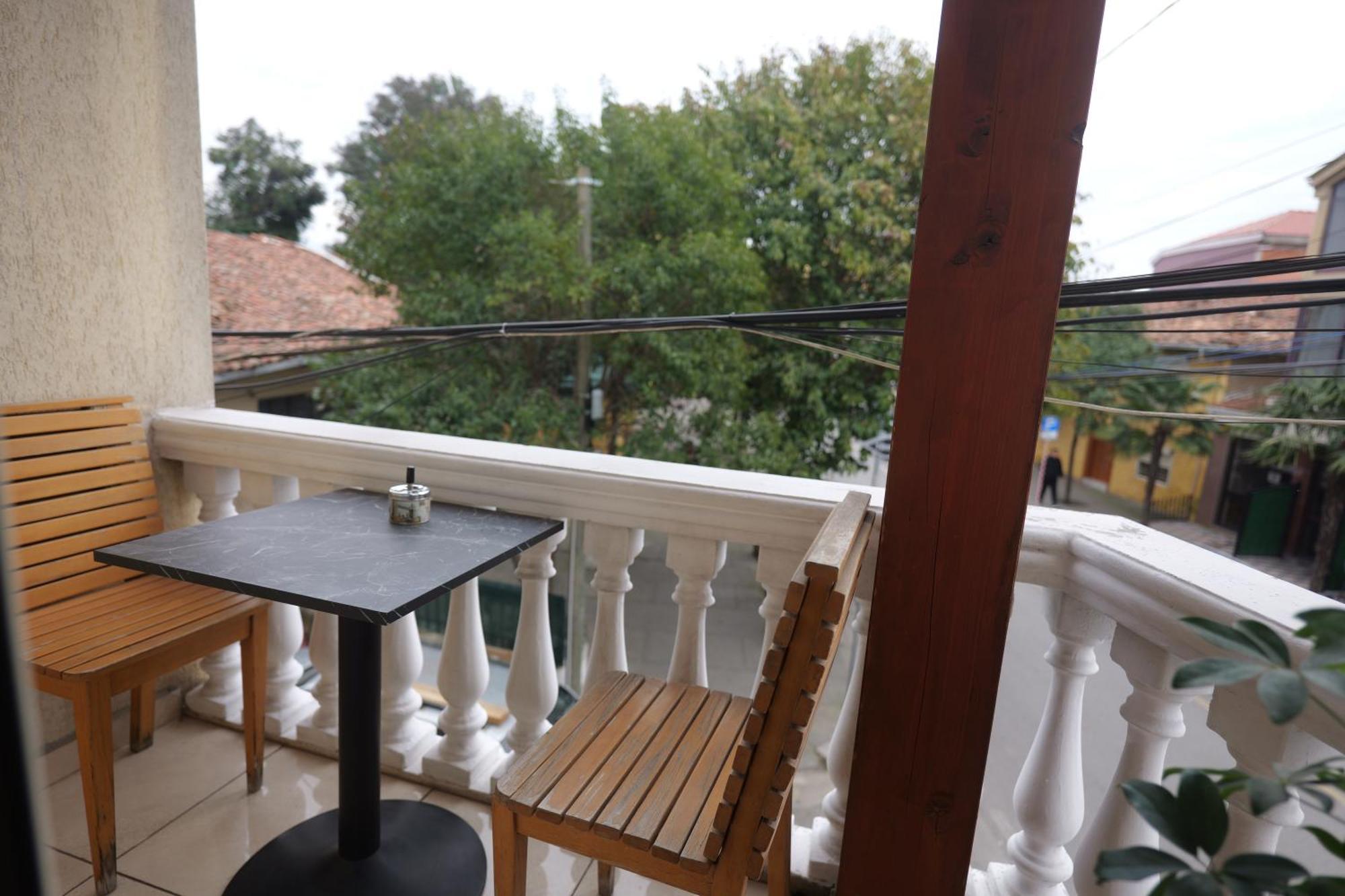 Golden Sleep Hostel Shkoder Ngoại thất bức ảnh