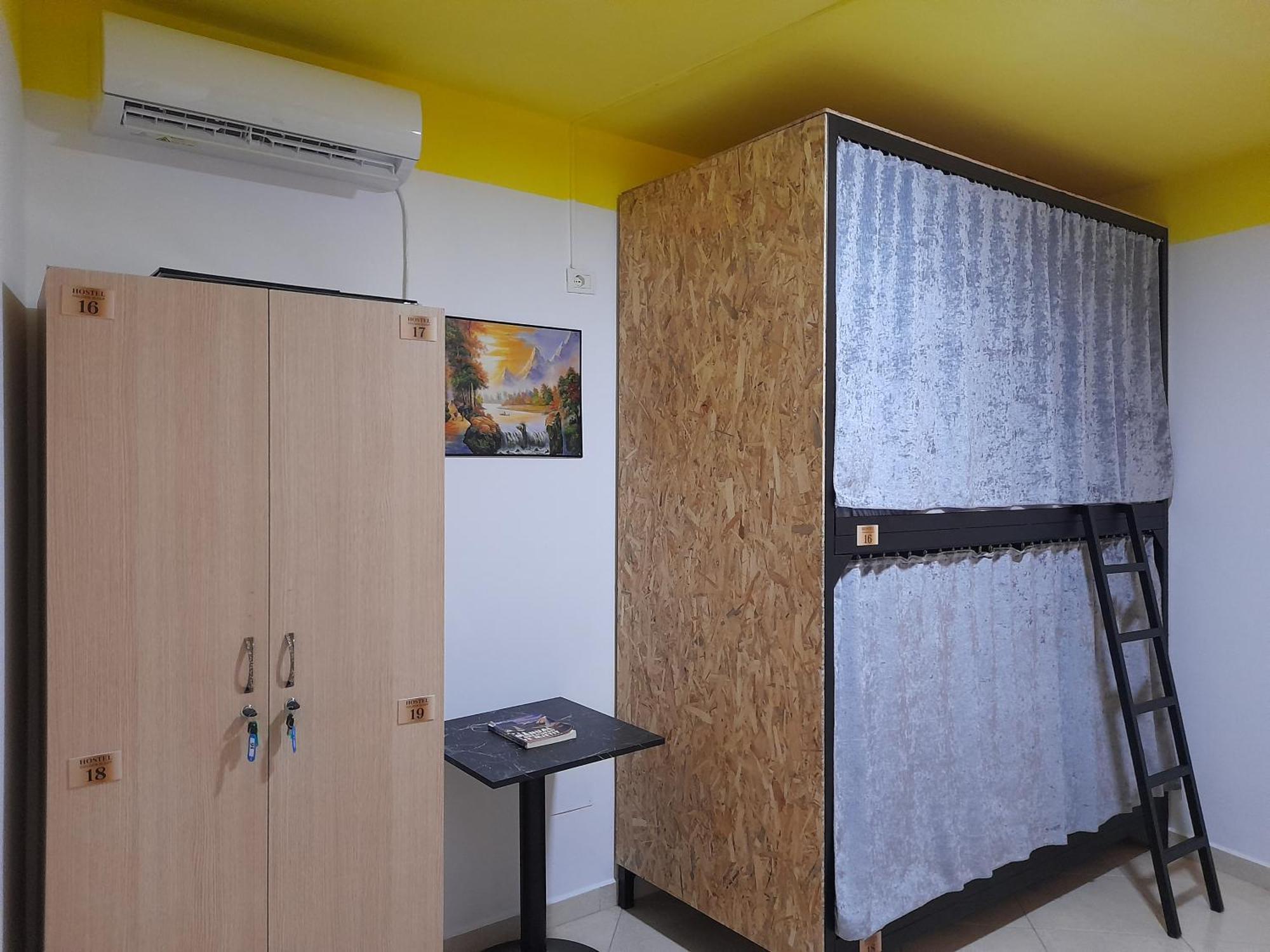 Golden Sleep Hostel Shkoder Ngoại thất bức ảnh