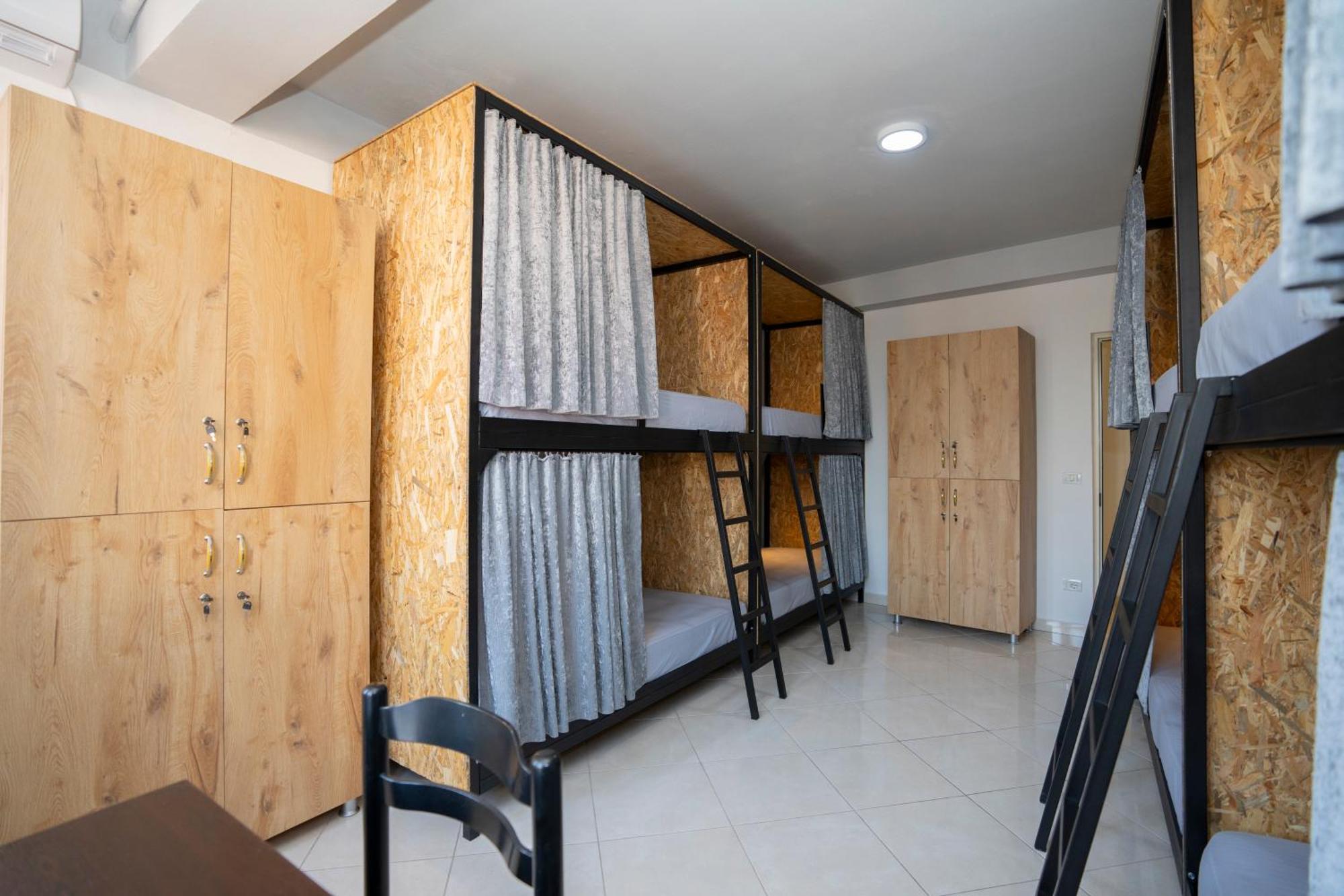 Golden Sleep Hostel Shkoder Ngoại thất bức ảnh