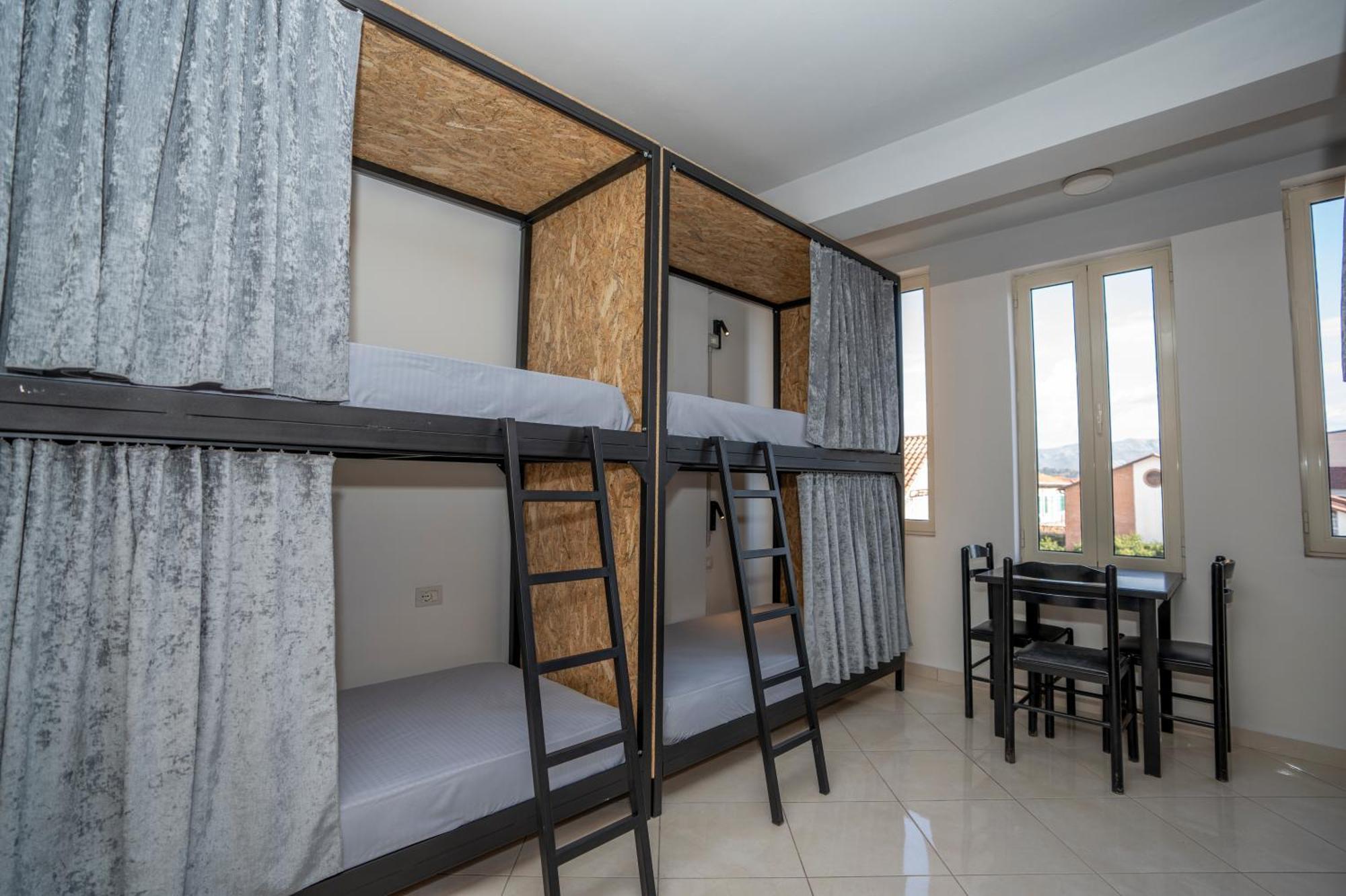 Golden Sleep Hostel Shkoder Ngoại thất bức ảnh