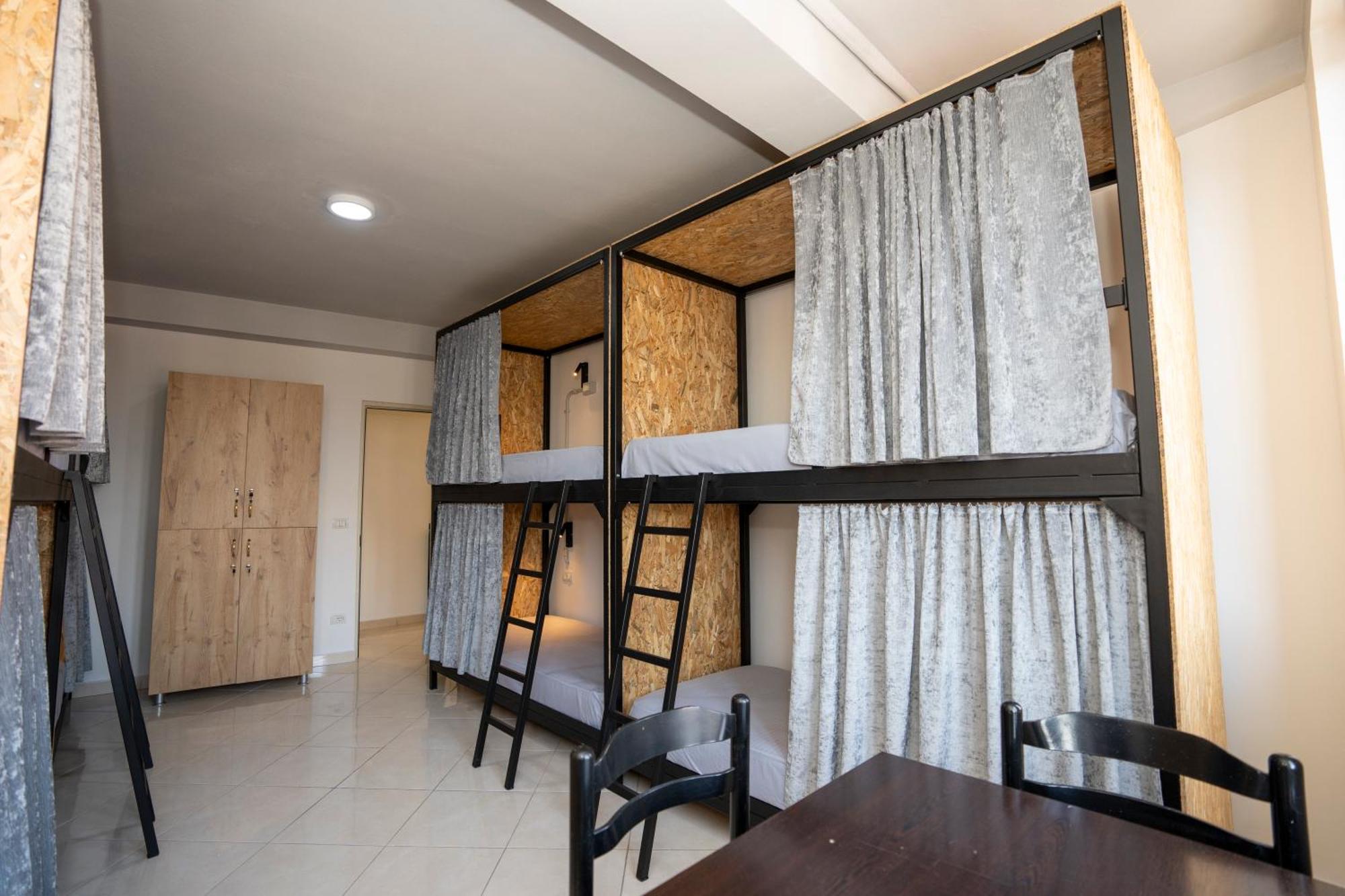 Golden Sleep Hostel Shkoder Ngoại thất bức ảnh