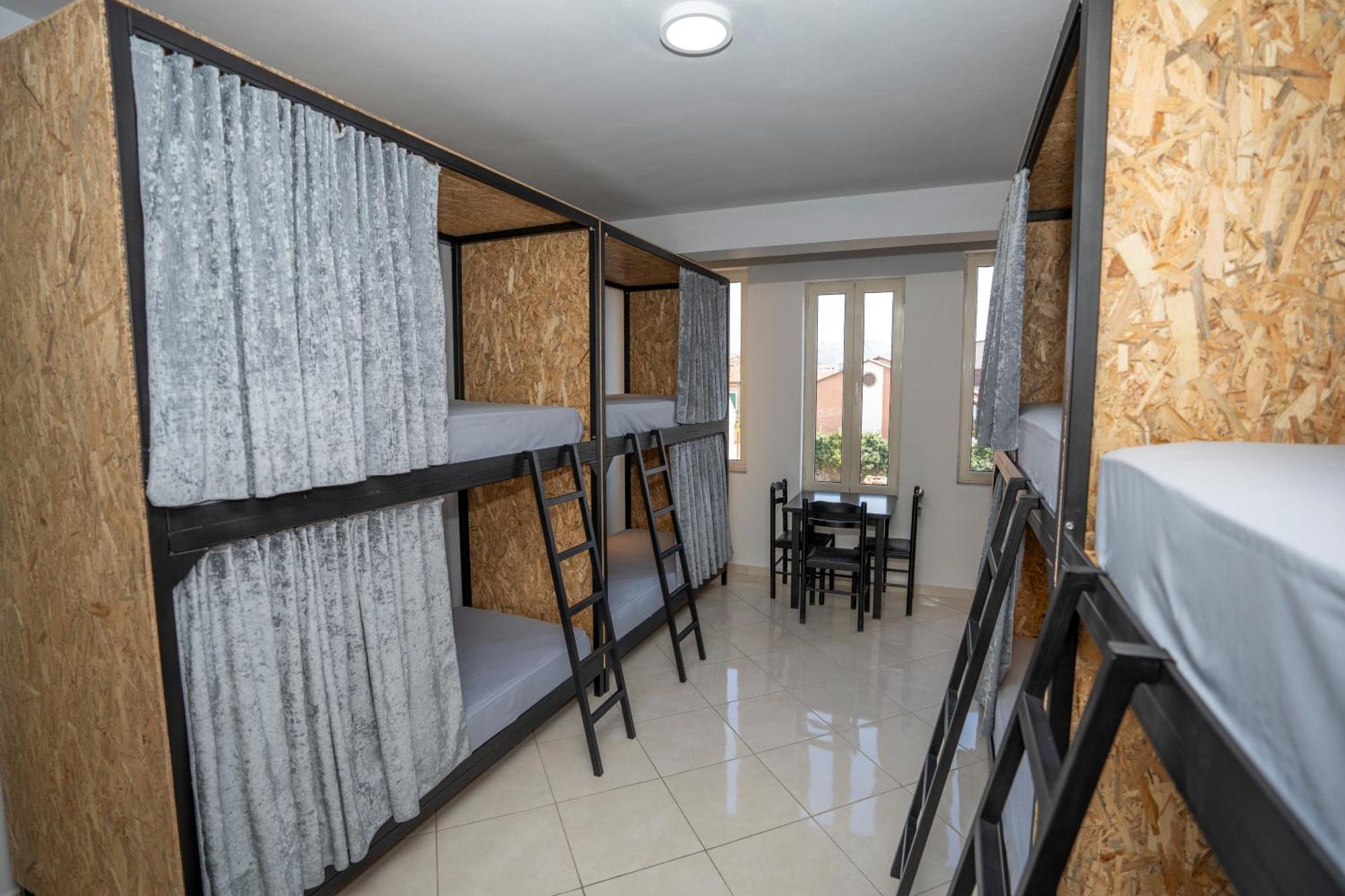 Golden Sleep Hostel Shkoder Ngoại thất bức ảnh